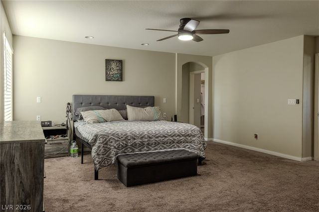 5336 mountain garland Lane, North Las Vegas, NV 89081