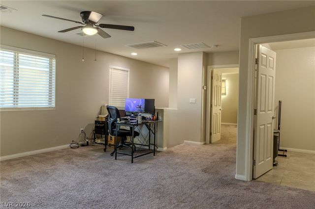 5336 mountain garland Lane, North Las Vegas, NV 89081
