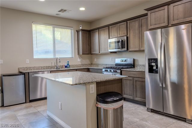 5336 mountain garland Lane, North Las Vegas, NV 89081