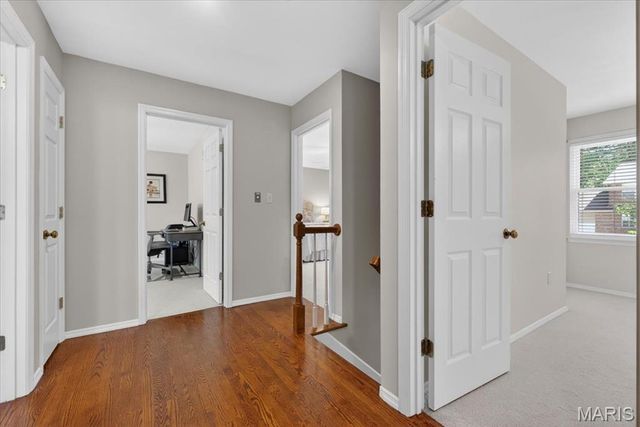 2950 Bayberry Ridge Drive, St Louis, MO 63129