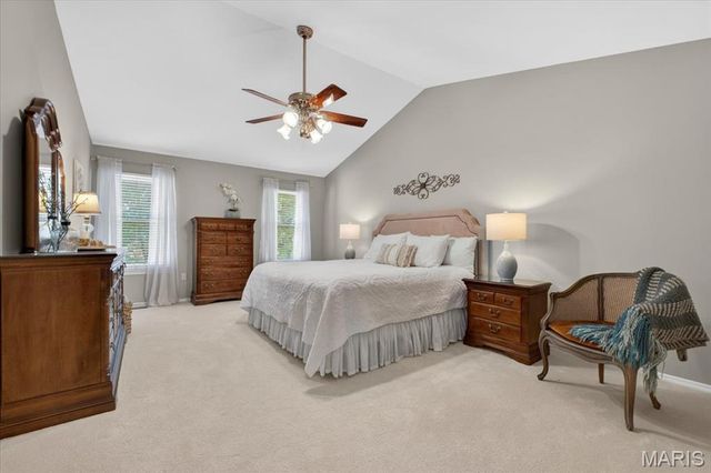 2950 Bayberry Ridge Drive, St Louis, MO 63129