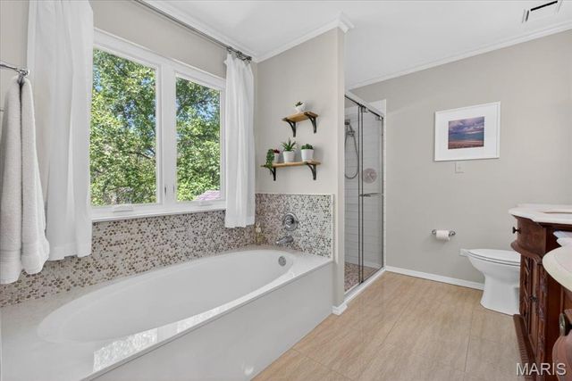 2950 Bayberry Ridge Drive, St Louis, MO 63129