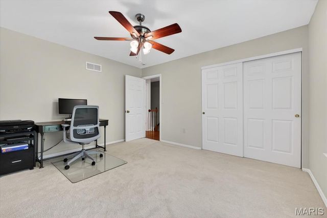 2950 Bayberry Ridge Drive, St Louis, MO 63129