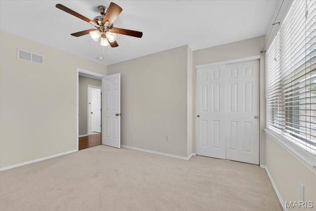 2950 Bayberry Ridge Drive, St Louis, MO 63129