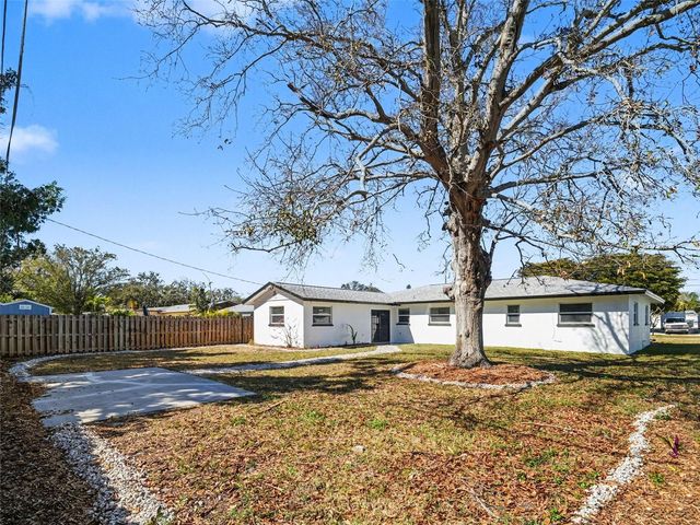 6907 11TH AVENUE NW, Bradenton, FL 34209