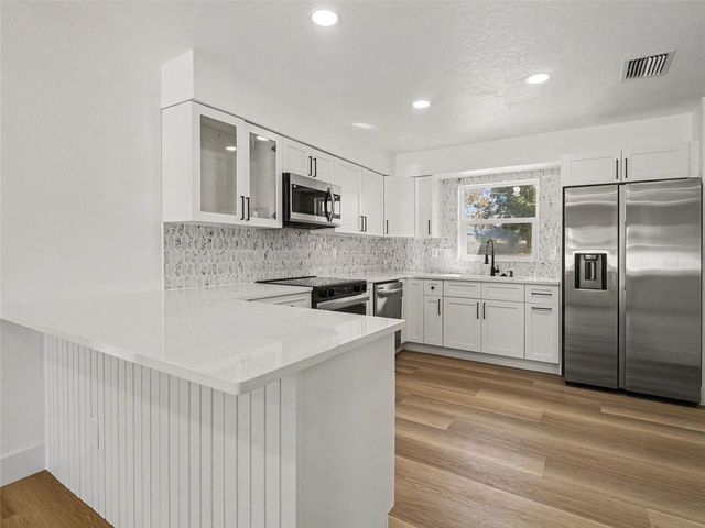 6907 11TH AVENUE NW, Bradenton, FL 34209