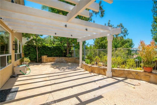 33 Risero Drive, Mission Viejo, CA 92692