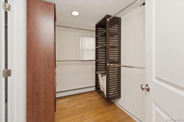 20 Cambridge Avenue, Melville, NY 11747