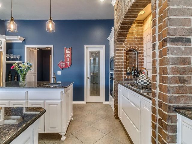 15308 Grayson Drive, Edmond, OK 73013