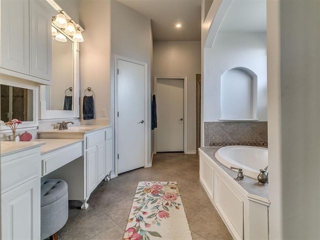 15308 Grayson Drive, Edmond, OK 73013