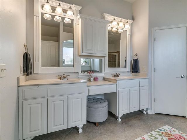 15308 Grayson Drive, Edmond, OK 73013