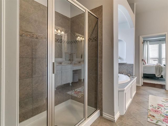 15308 Grayson Drive, Edmond, OK 73013