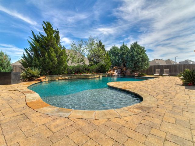 15308 Grayson Drive, Edmond, OK 73013