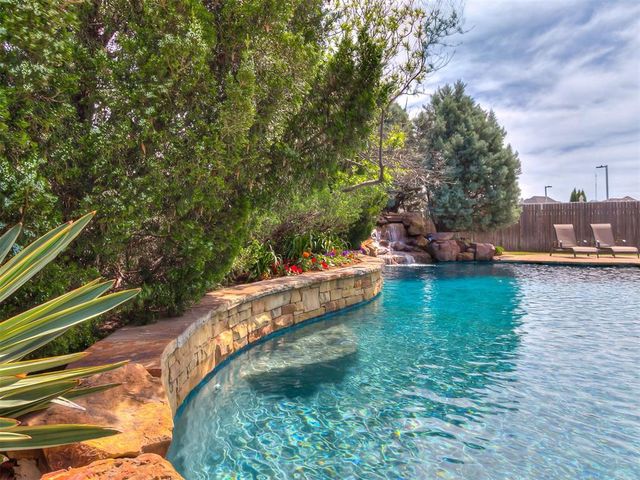 15308 Grayson Drive, Edmond, OK 73013