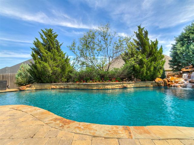 15308 Grayson Drive, Edmond, OK 73013
