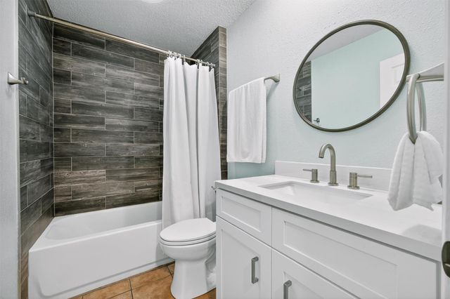 2005 Scofield LN, Austin, TX 78727