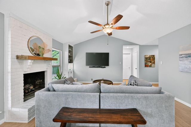 2005 Scofield LN, Austin, TX 78727