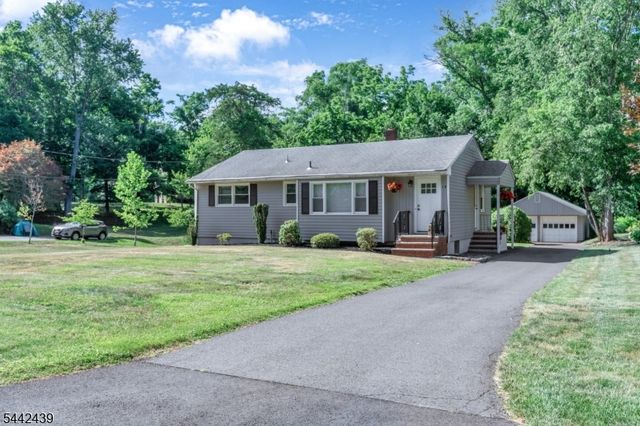 18 North Ave, Bridgewater Twp., NJ 08807