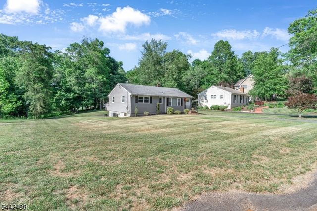 18 North Ave, Bridgewater Twp., NJ 08807