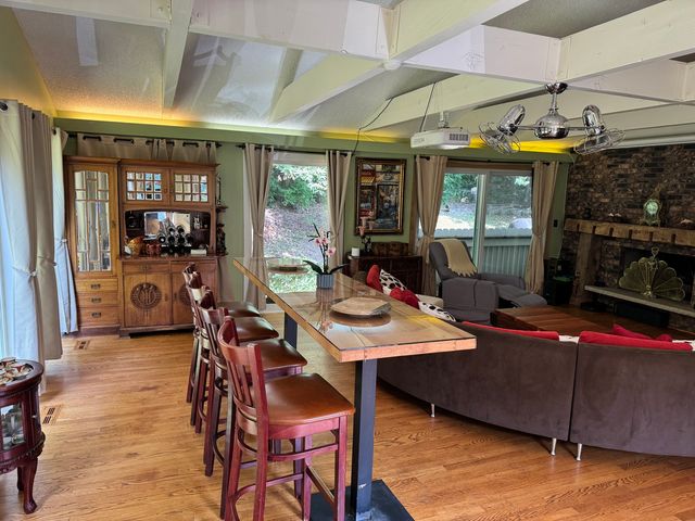 17 Marryat Road, Trout Valley, IL 60013