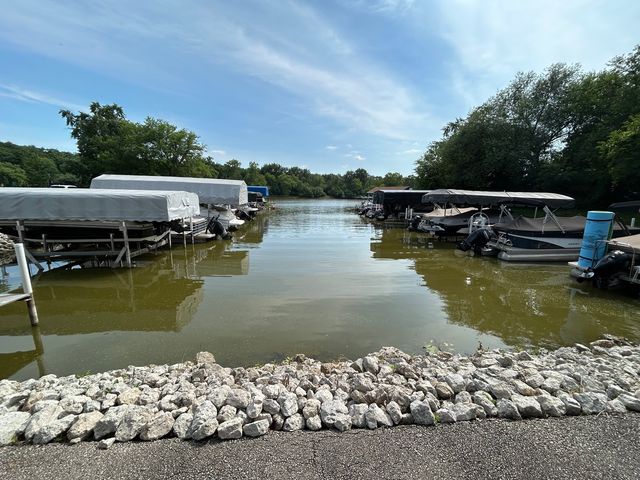 17 Marryat Road, Trout Valley, IL 60013