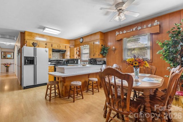 402 Dogwood Drive, Hickory, NC 28601