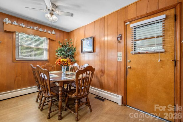 402 Dogwood Drive, Hickory, NC 28601