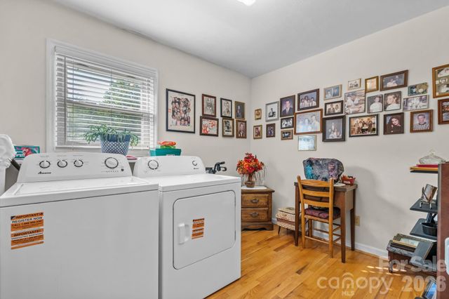 402 Dogwood Drive, Hickory, NC 28601