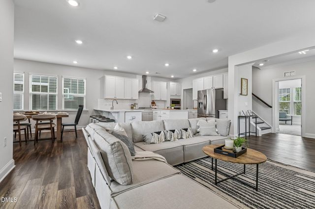 124 Daisy Grove Lane, Holly Springs, NC 27540