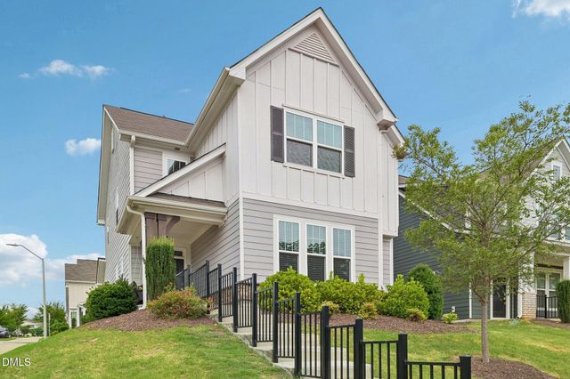 124 Daisy Grove Lane, Holly Springs, NC 27540