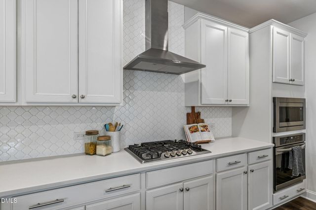 124 Daisy Grove Lane, Holly Springs, NC 27540