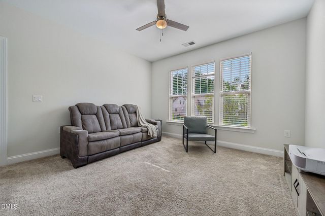 124 Daisy Grove Lane, Holly Springs, NC 27540
