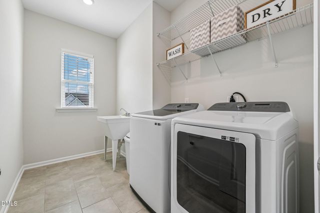 124 Daisy Grove Lane, Holly Springs, NC 27540