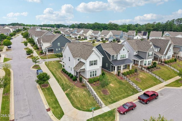 124 Daisy Grove Lane, Holly Springs, NC 27540