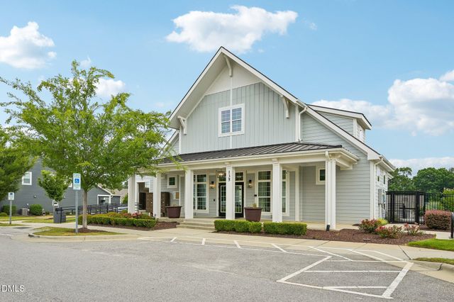 124 Daisy Grove Lane, Holly Springs, NC 27540