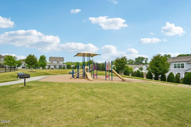 124 Daisy Grove Lane, Holly Springs, NC 27540