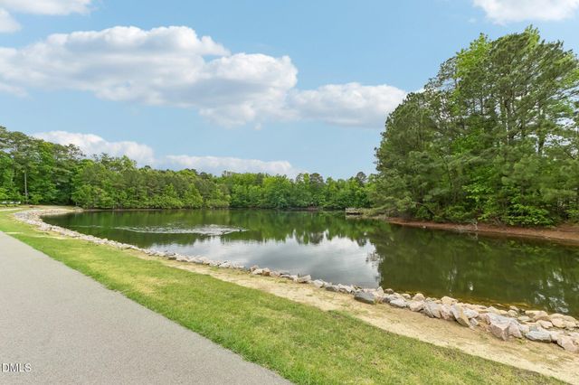 124 Daisy Grove Lane, Holly Springs, NC 27540