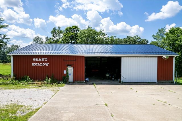 1292 Cinder Road SE, Bergholz, OH 43908