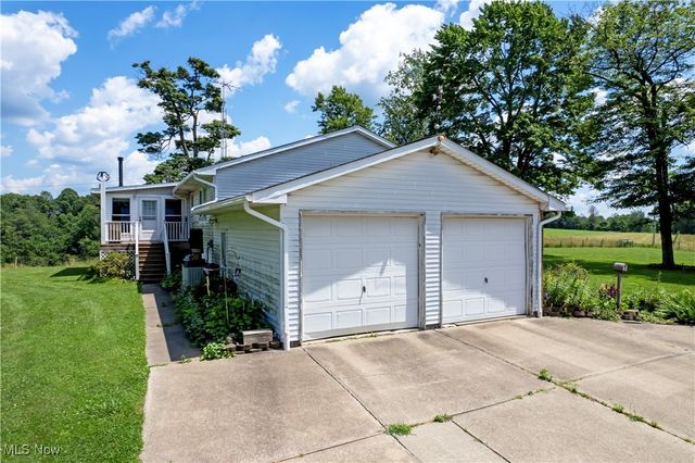 1292 Cinder Road SE, Bergholz, OH 43908