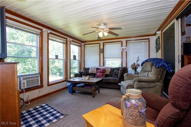 1292 Cinder Road SE, Bergholz, OH 43908