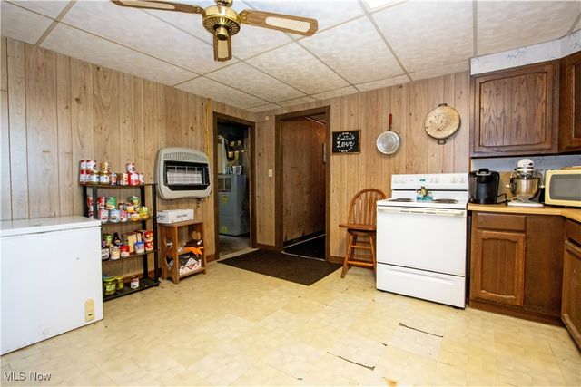 1292 Cinder Road SE, Bergholz, OH 43908