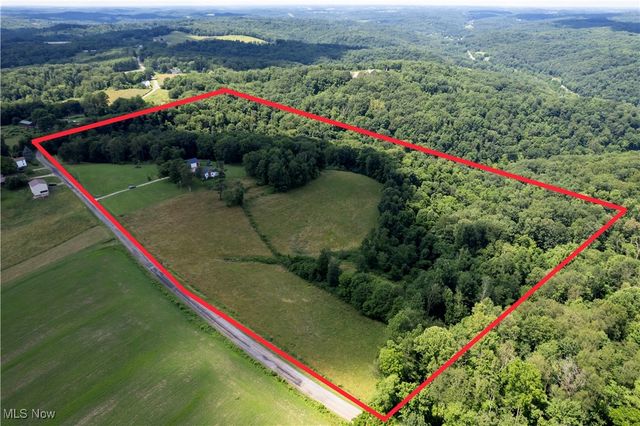 1292 Cinder Road SE, Bergholz, OH 43908