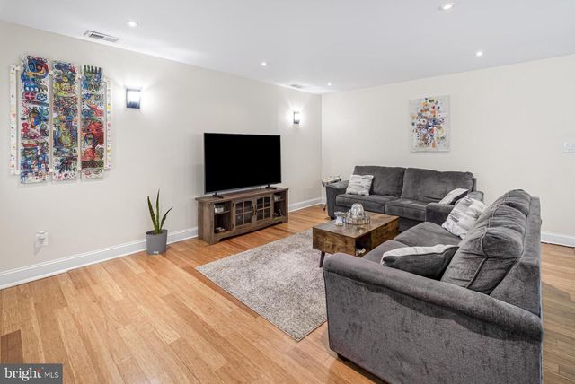 1604 ERSKINE, Hyattsville, MD 20783