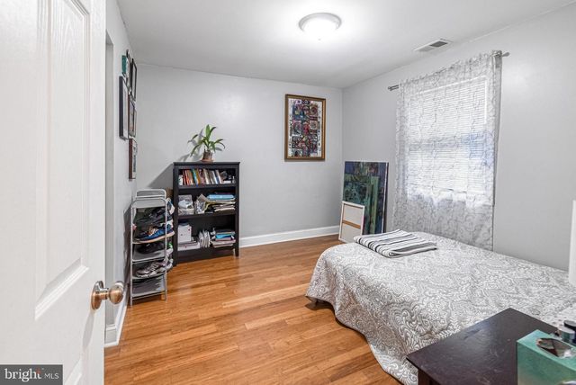 1604 ERSKINE, Hyattsville, MD 20783