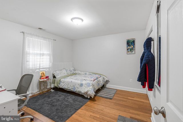 1604 ERSKINE, Hyattsville, MD 20783