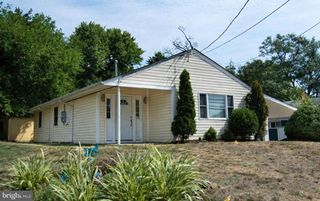 1604 ERSKINE, Hyattsville, MD 20783