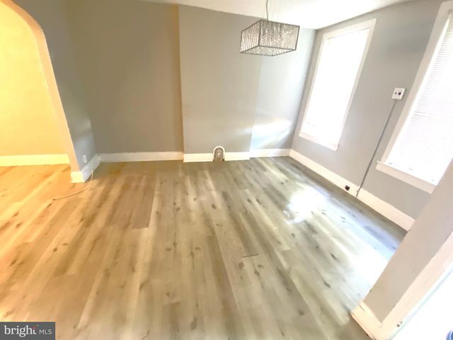 2520 DICKINSON ST, Philadelphia, PA 19146