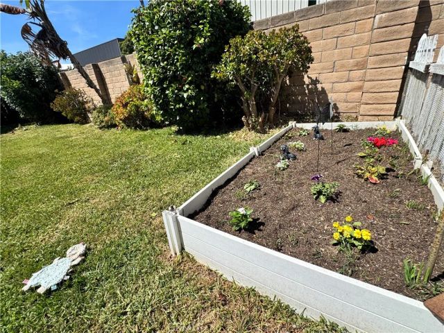 1095 McCoy 91, Santa Maria, CA 93455