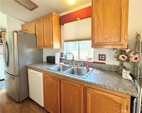 1095 McCoy 91, Santa Maria, CA 93455