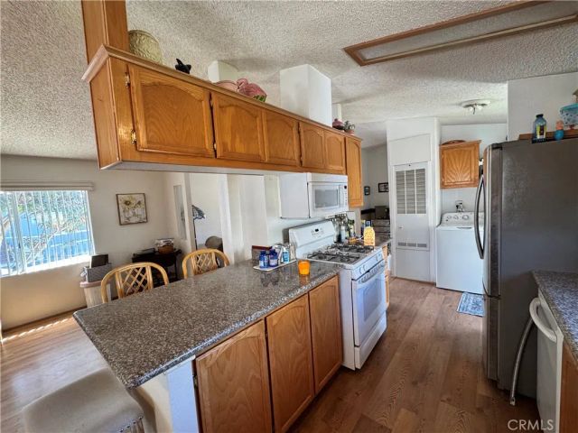 1095 McCoy 91, Santa Maria, CA 93455